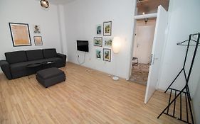 Miro Apartments II